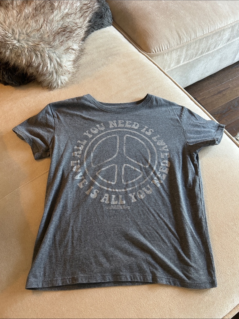 Graphic Peace Sign Tee - Grey